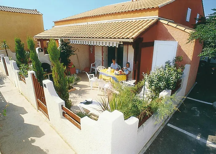 HOLIDAYLAND BAIE DES OLIVIERS VILLA 36m2 1chambre fermée 6 couchages ou VILLA 41M2 2chambres fermées 7 couchages